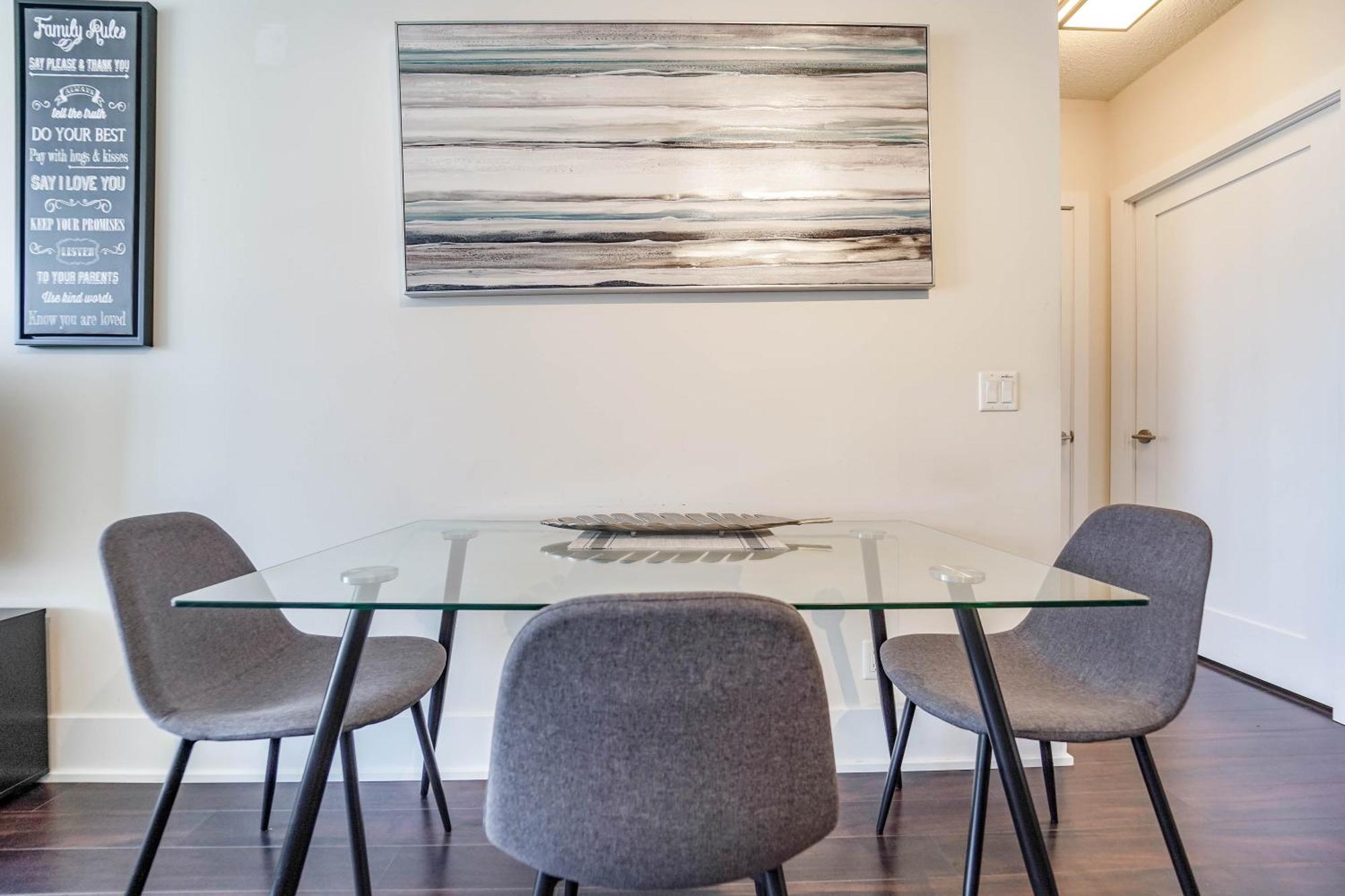 Chol Furnished Suites Heart Of Downtown Toronto, 2 Beds, Free Parking, Cn Tower View Zewnętrze zdjęcie