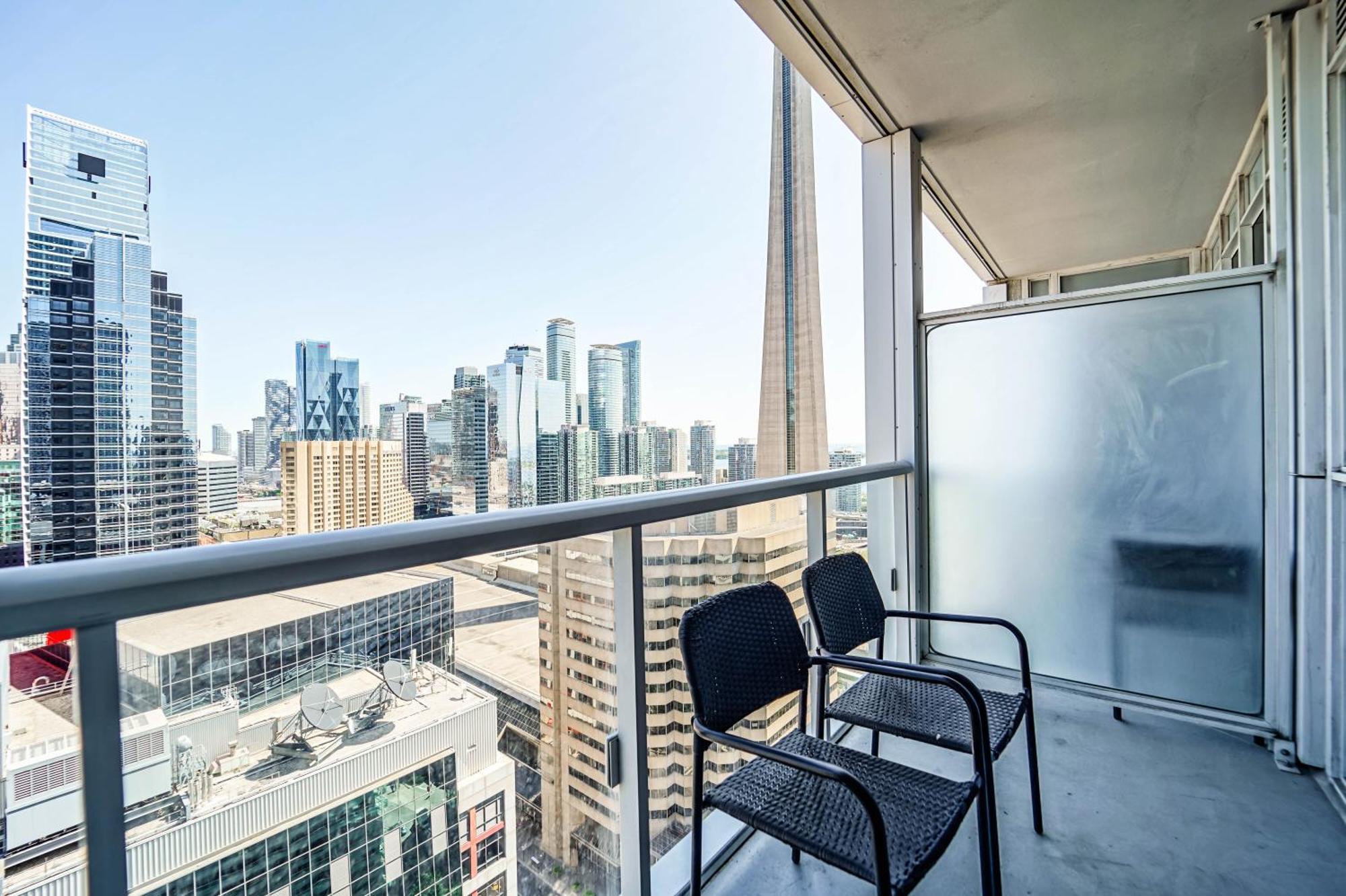 Chol Furnished Suites Heart Of Downtown Toronto, 2 Beds, Free Parking, Cn Tower View Zewnętrze zdjęcie