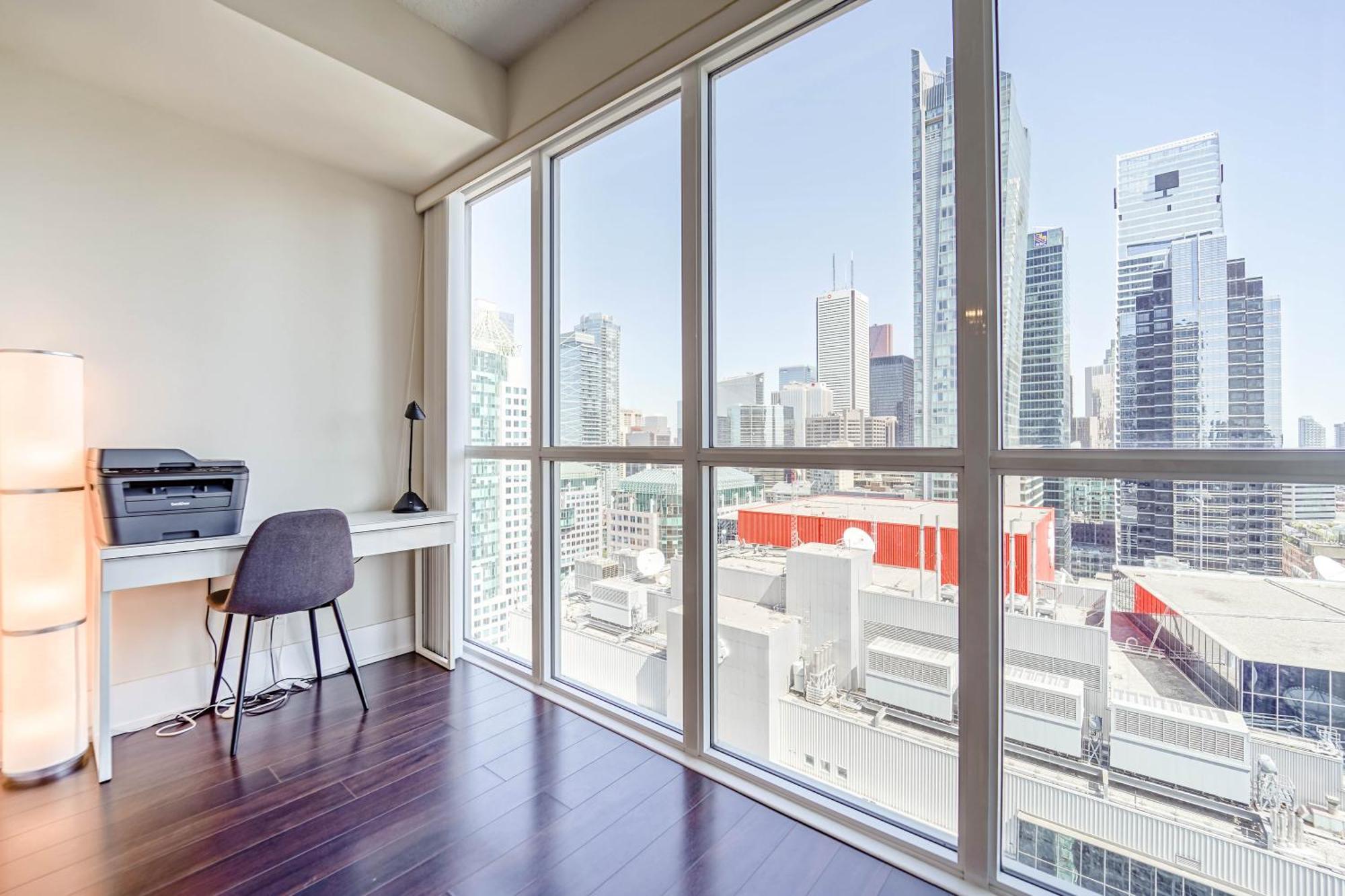 Chol Furnished Suites Heart Of Downtown Toronto, 2 Beds, Free Parking, Cn Tower View Zewnętrze zdjęcie