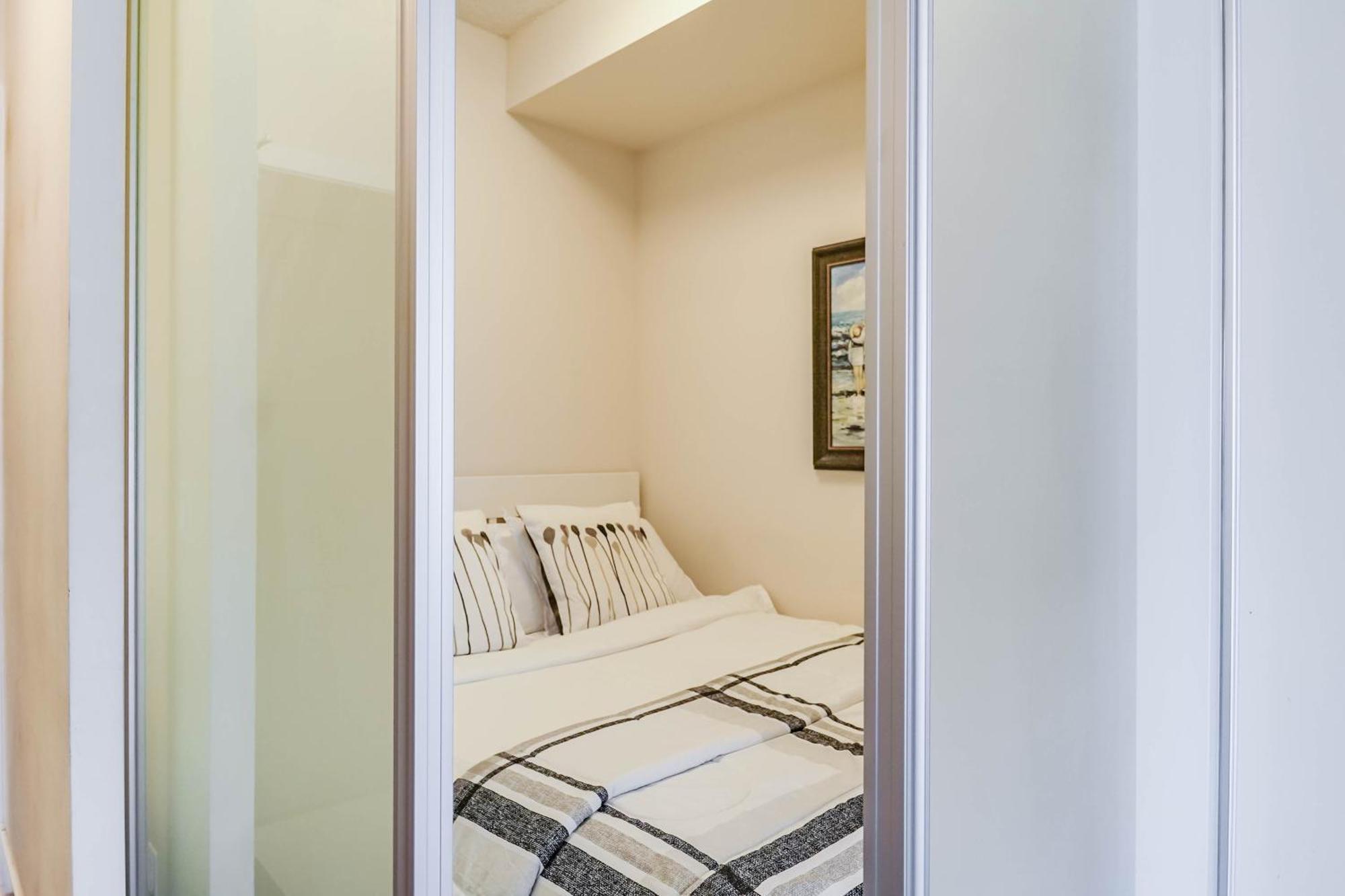 Chol Furnished Suites Heart Of Downtown Toronto, 2 Beds, Free Parking, Cn Tower View Zewnętrze zdjęcie