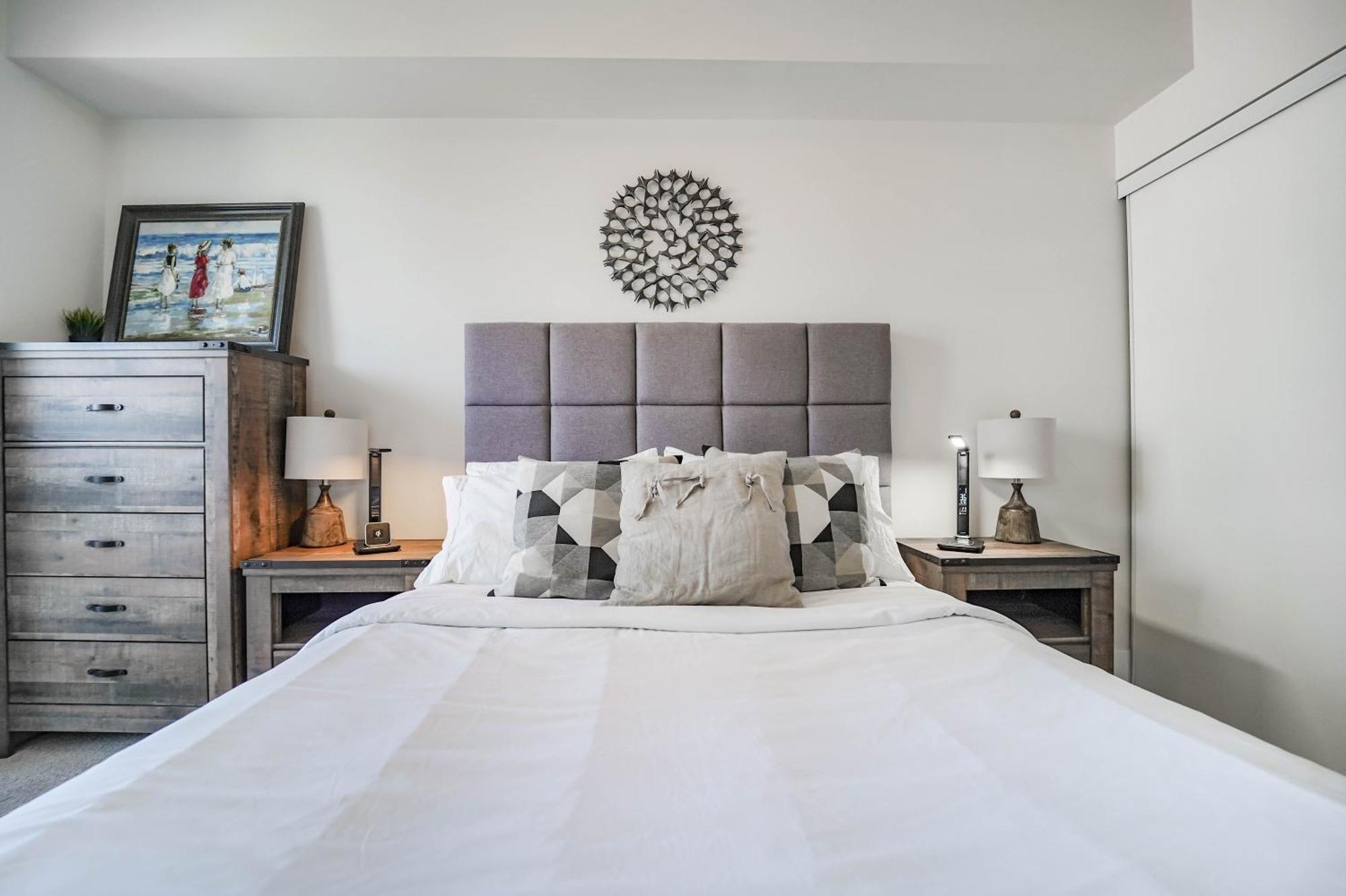 Chol Furnished Suites Heart Of Downtown Toronto, 2 Beds, Free Parking, Cn Tower View Zewnętrze zdjęcie